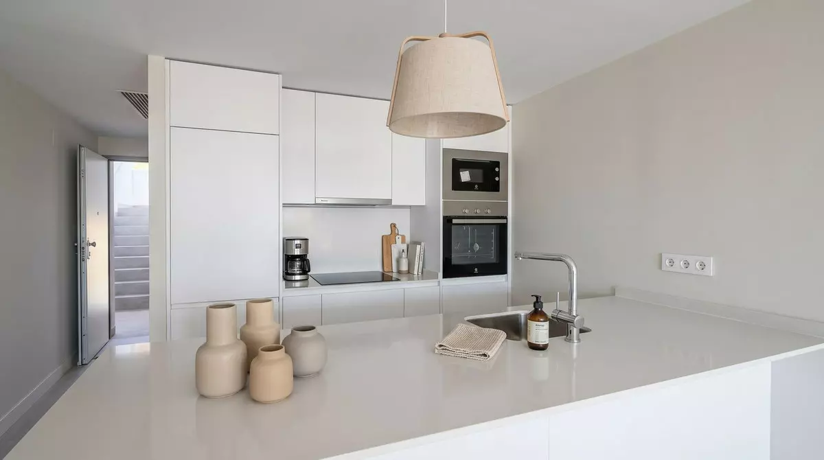 2-bedroom Apartment In Manilva, Spain (78 M²)