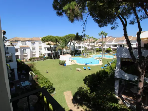 2-bedroom Apartment In Estepona, Spain (144 M²)