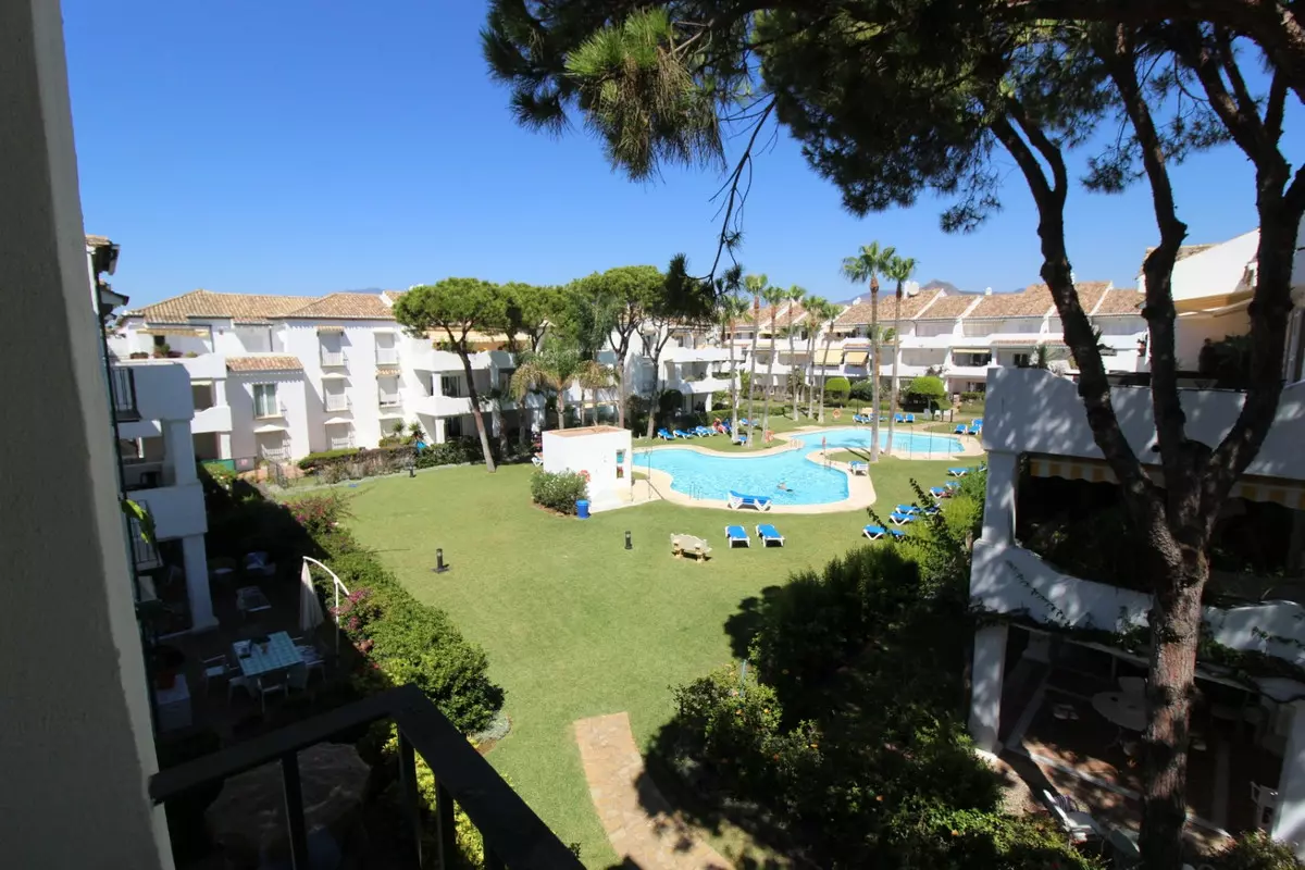 2-bedroom Apartment In Estepona, Spain (144 M²)