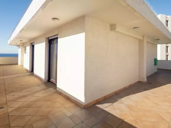 3-bedroom Apartment In Marbella, Spain (94 M²)
