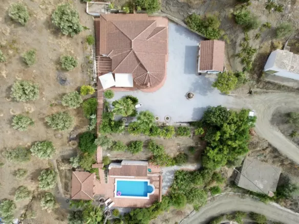 3-bedroom Villa In Canillas De Albaida, Spain (135 M²)
