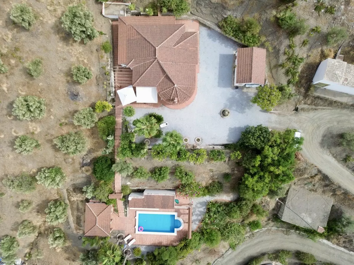 3-bedroom Villa In Canillas De Albaida, Spain (135 M²)