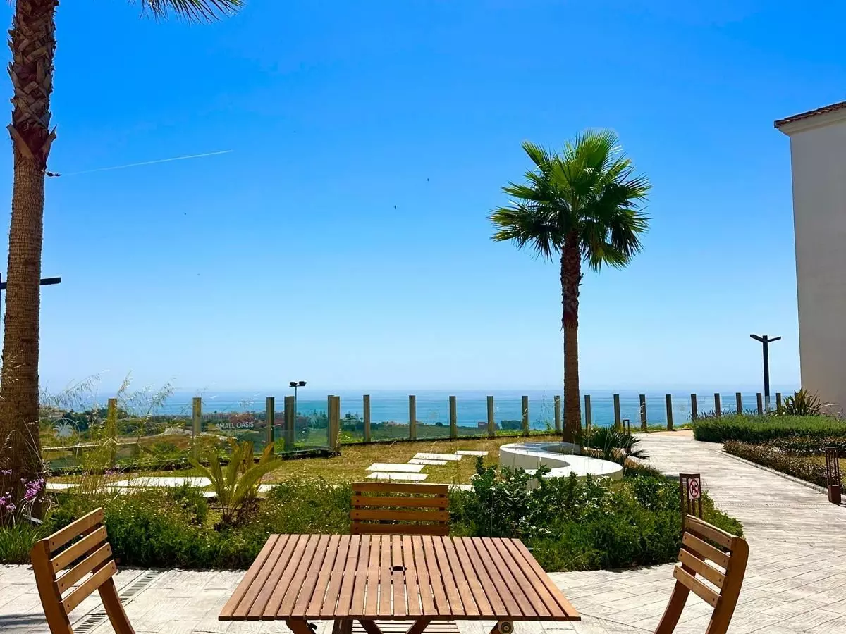 3-bedroom Apartment In Manilva, Spain (80 M²)