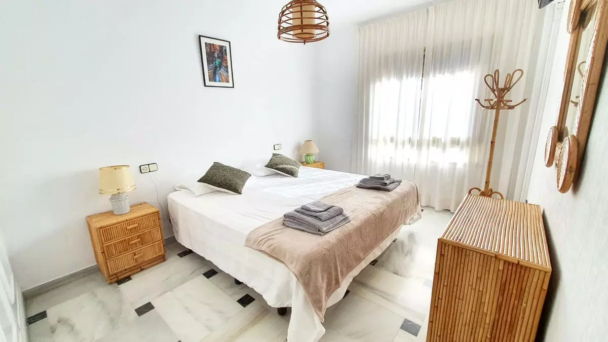 3-bedroom Apartment In Fuengirola, Spain (100 M²)