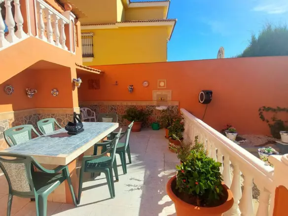 5-bedroom Villa In Málaga, Spain (193 M²)