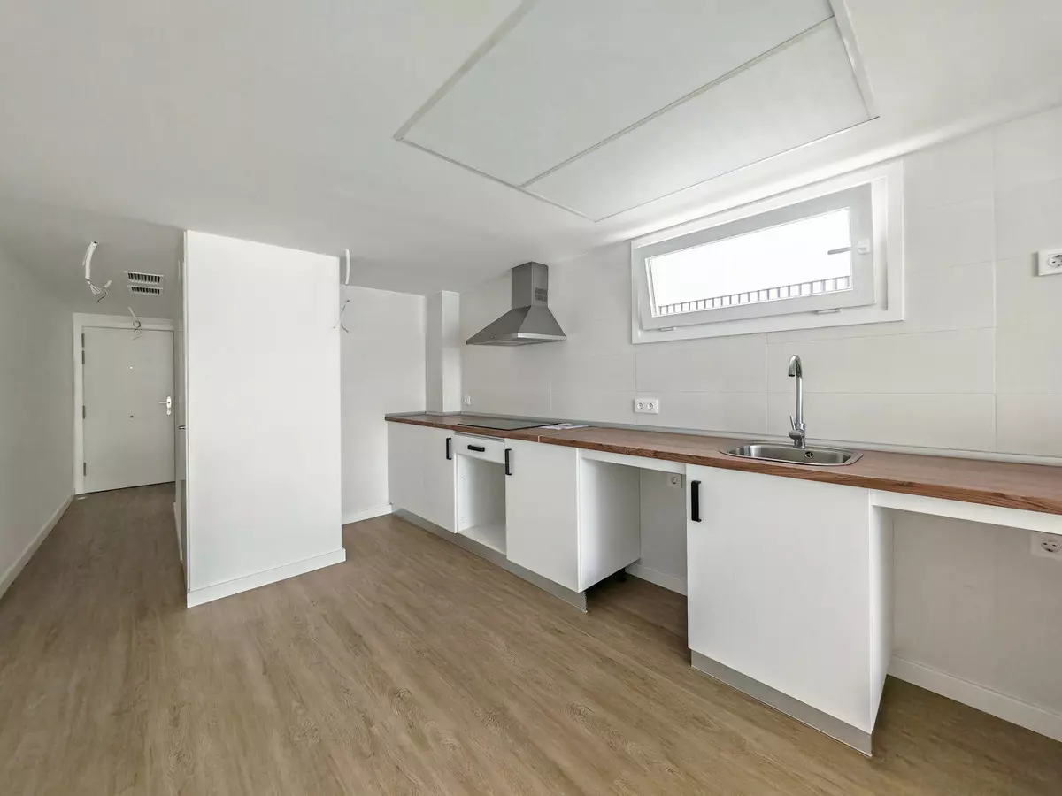 2-bedroom Apartment In Fuengirola, Spain (190 M²)