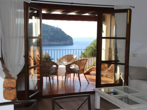 2-bedroom Apartment In Sóller, Spain (104 M²)