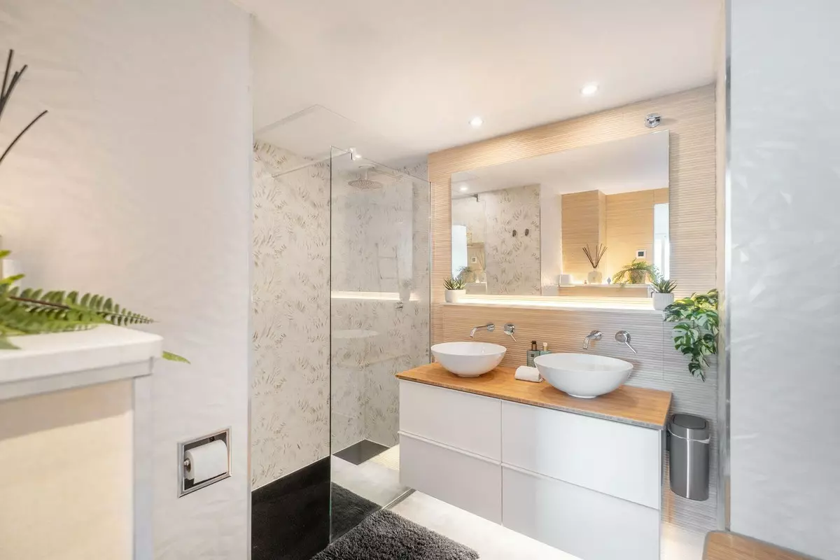 2-bedroom Apartment In Marbella, Spain (98 M²)