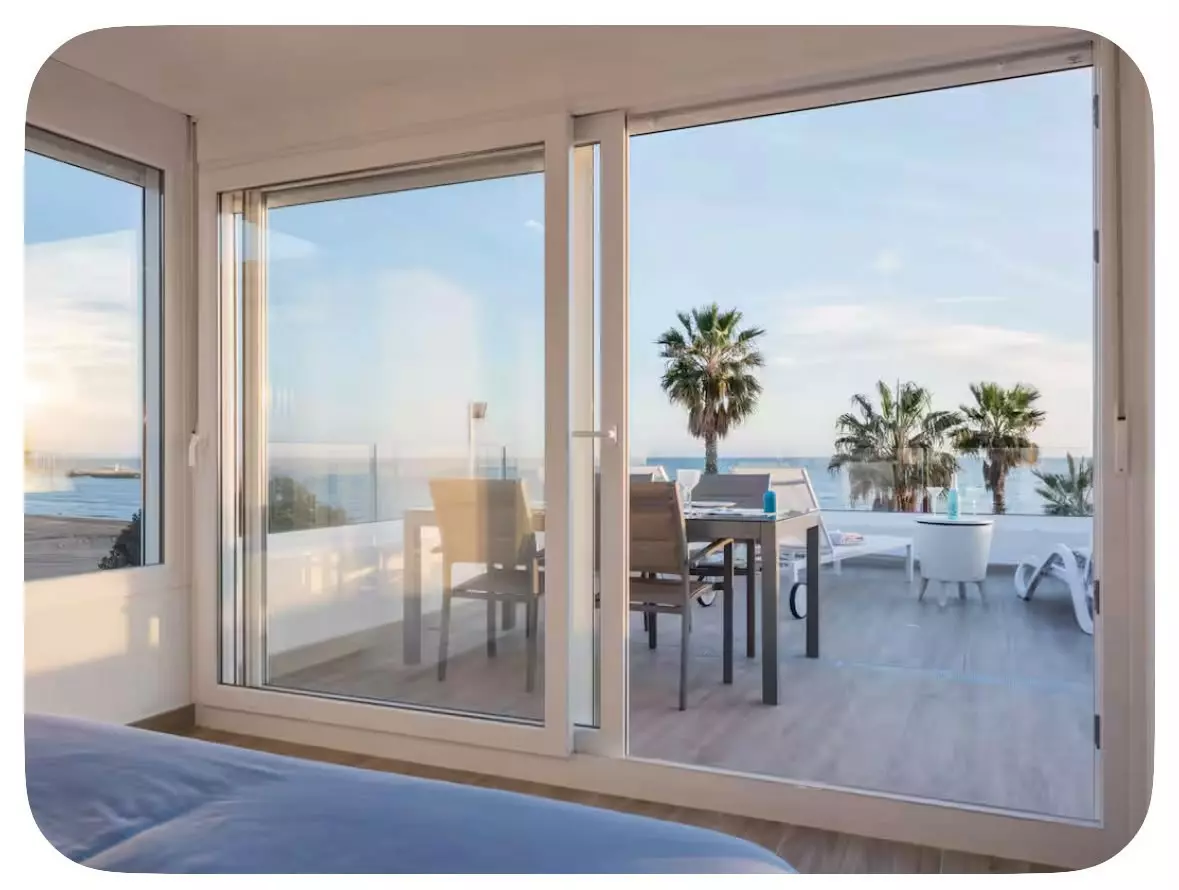 3-bedroom Villa In Málaga, Spain (136 M²)