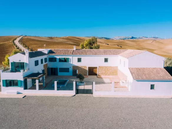 5-bedroom Country House In Ardales, Spain (630 M²)