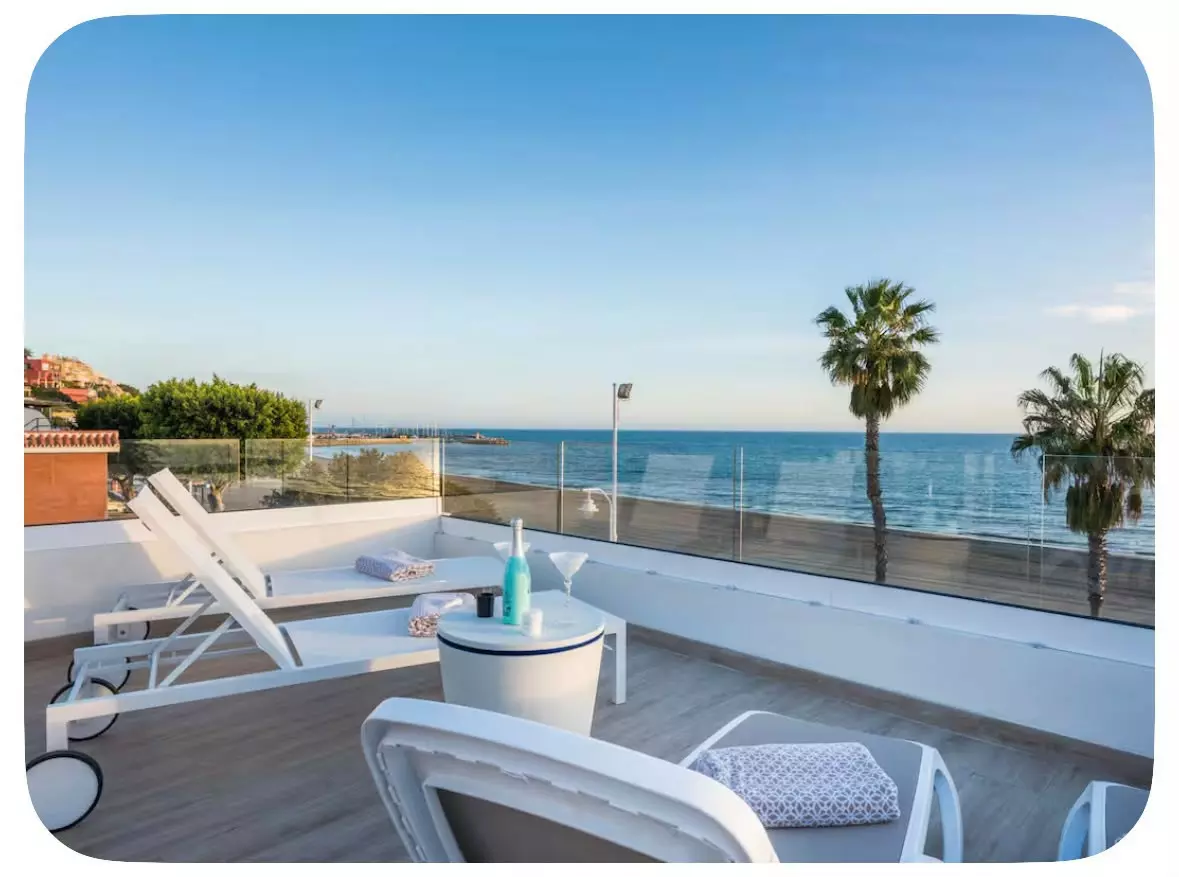 3-bedroom Villa In Málaga, Spain (136 M²)