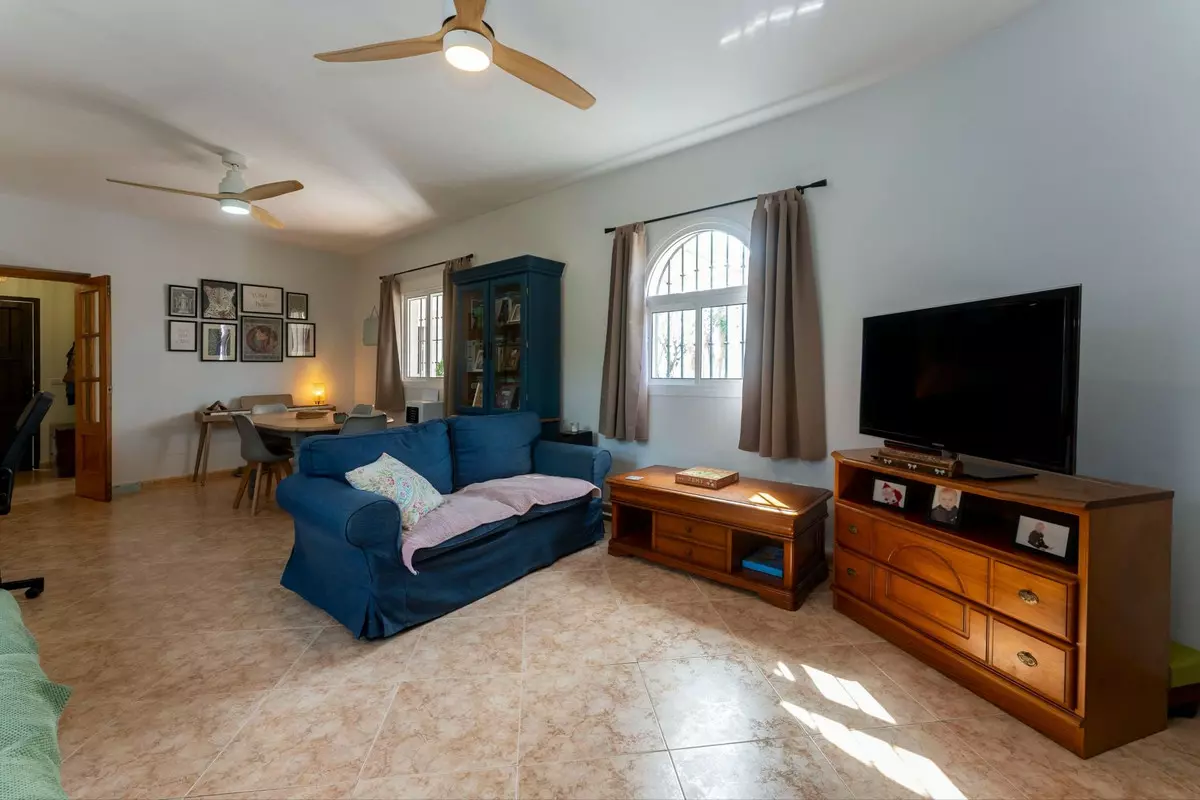 3-bedroom Country House In Casarabonela, Spain (142 M²)