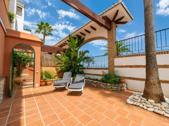 2-bedroom Apartment In Frigiliana, Spain (65 M²)
