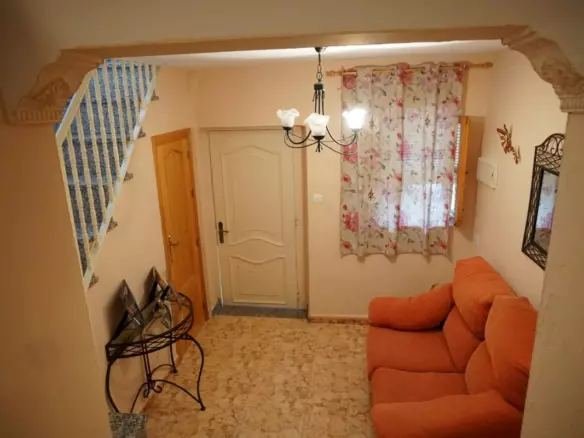 4-bedroom Villa In Cómpeta, Spain (92 M²)