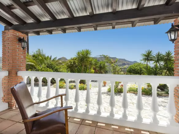 4-bedroom Country House In Pizarra, Spain (137 M²)