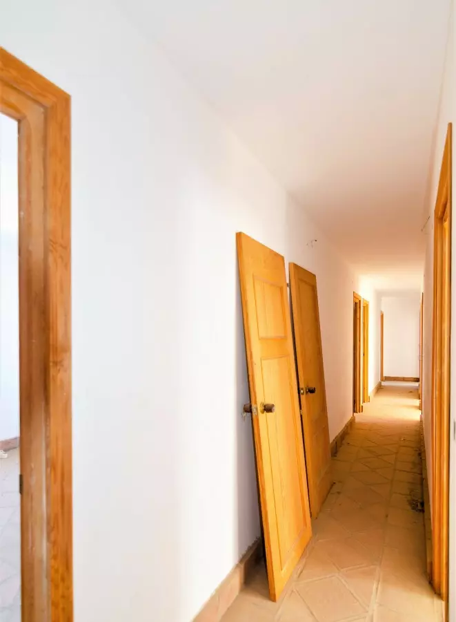 12-bedroom Villa In La Viñuela, Spain (786 M²)