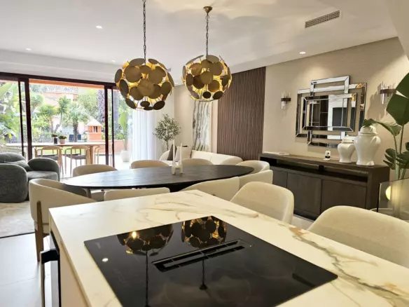 4-bedroom Town House In Marbella, Spain (323 M²)
