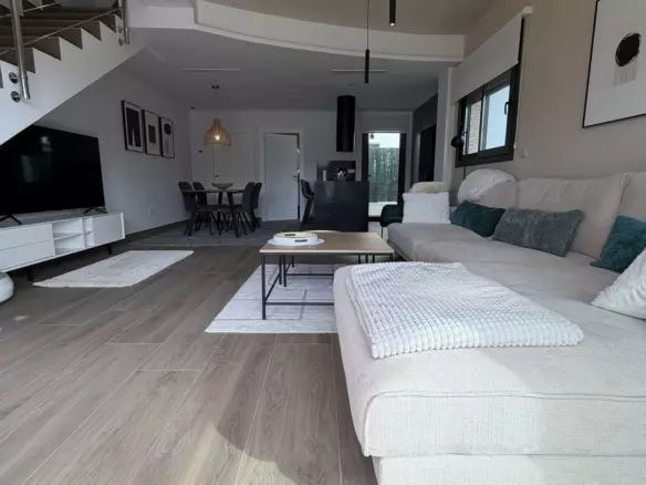 2-bedroom Villa In Los Montesinos, Spain (100 M²)