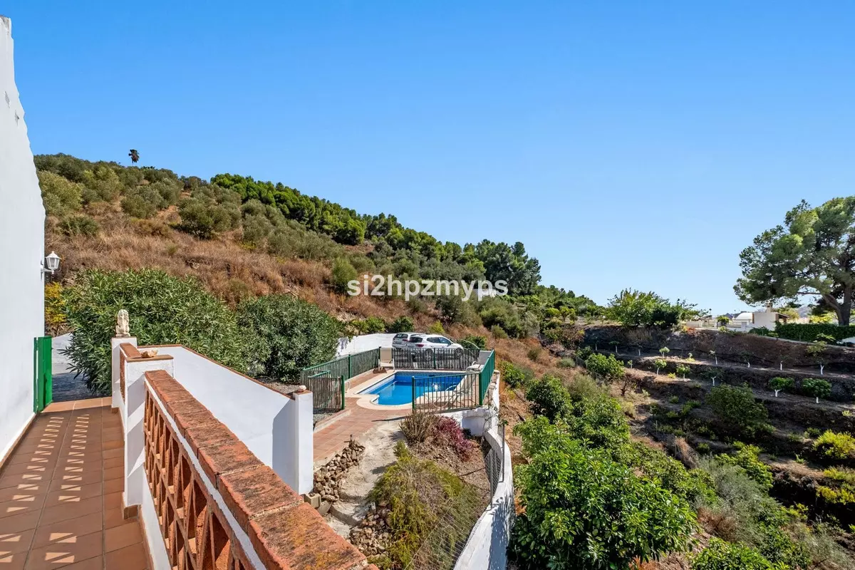 2-bedroom Villa In Frigiliana, Spain (49 M²)