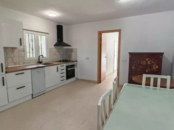 4-bedroom Country House In Casarabonela, Spain (173 M²)