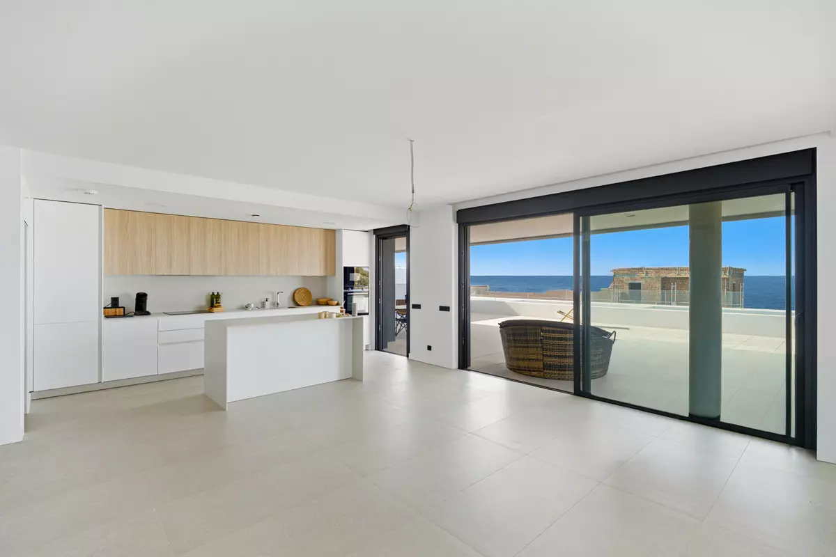 3-bedroom Apartment In Marbella, Spain (211 M²)