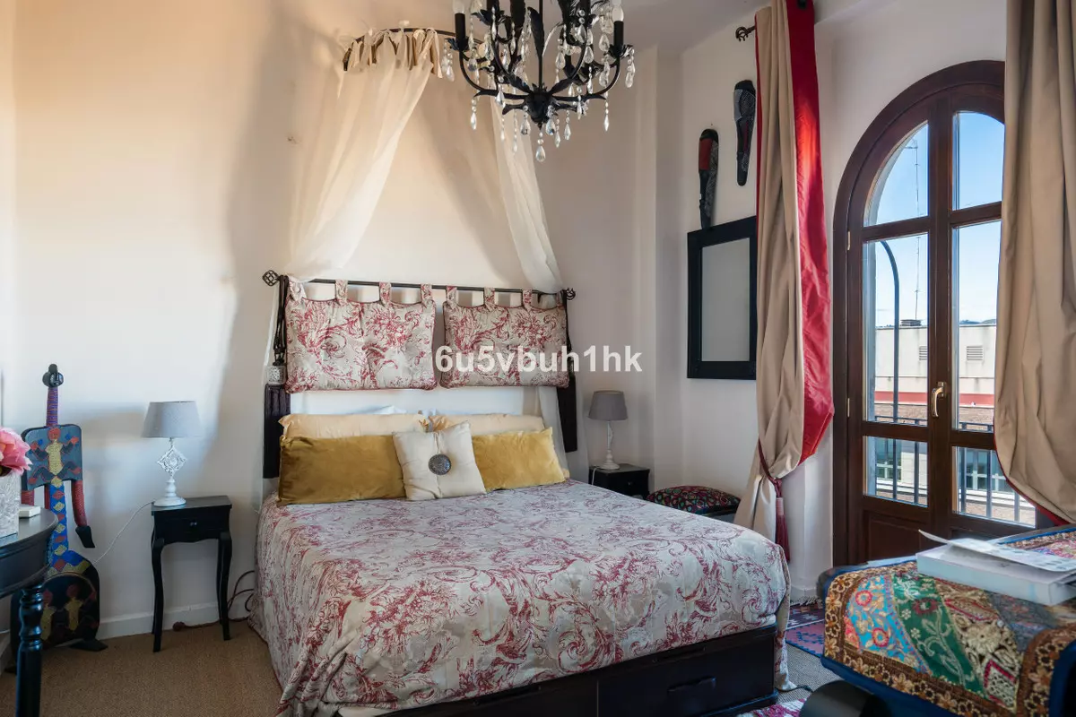 3-bedroom Apartment In Málaga, Spain (154 M²)