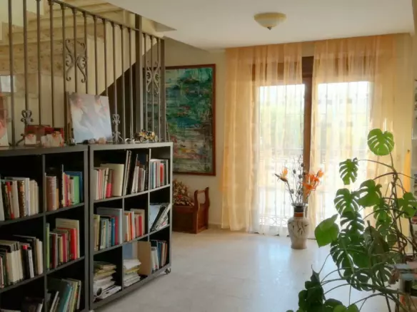 6-bedroom Villa In Cártama, Spain (400 M²)