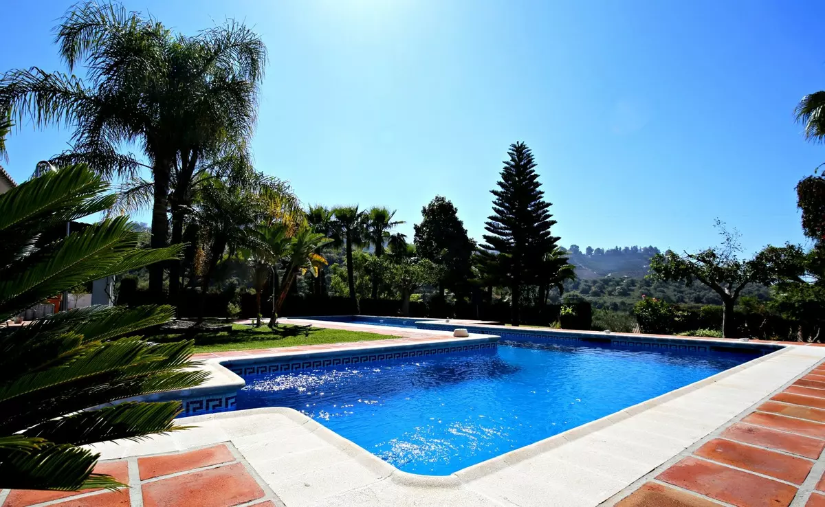 9-bedroom Villa In Frigiliana, Spain (1.600 M²)