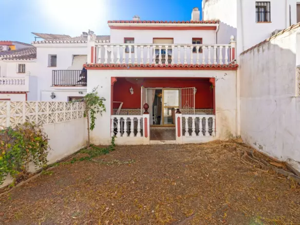 3-bedroom Town House In Marbella, Spain (125 M²)
