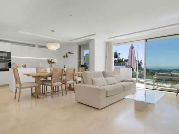 2-bedroom Apartment In Marbella, Spain (98 M²)