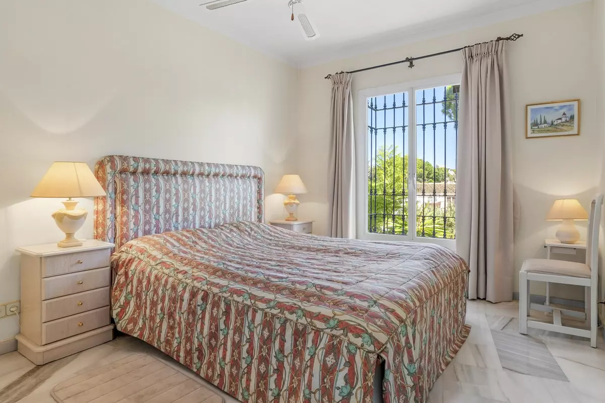 3-bedroom Apartment In Marbella, Spain (116 M²)