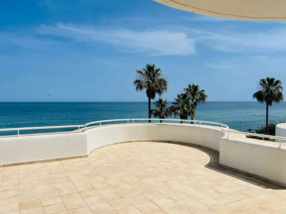 2-bedroom Apartment In Estepona, Spain (96 M²)