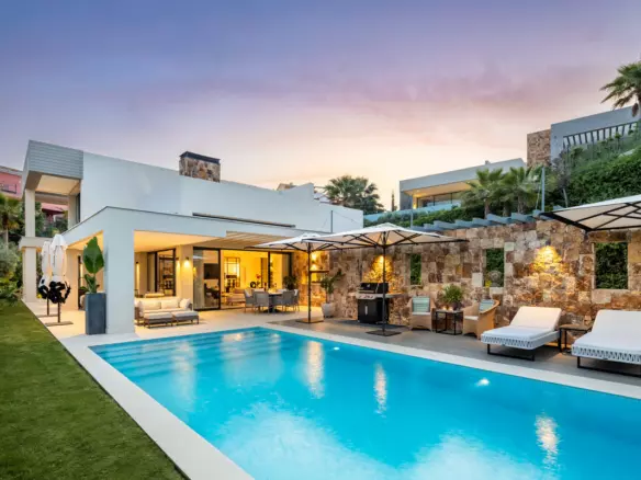 5-bedroom Villa In Marbella, Spain (532 M²)