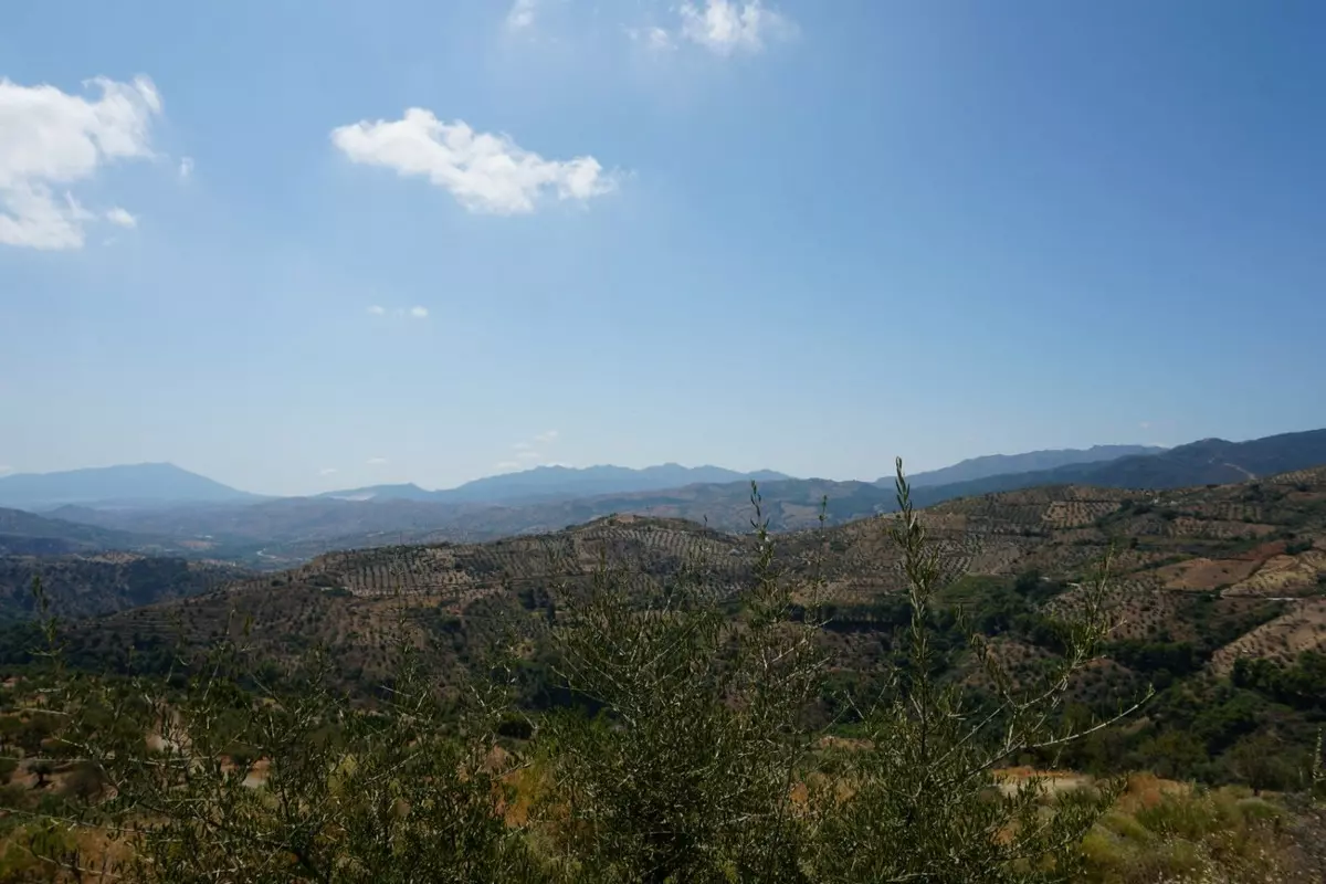 3-bedroom Country House In Yunquera, Spain (98 M²)