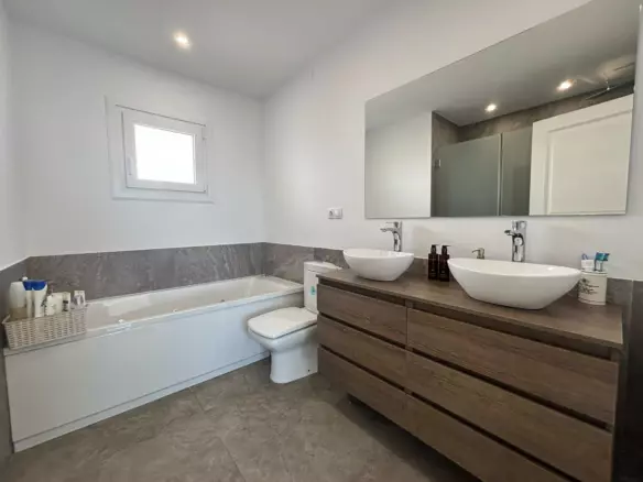 4-bedroom Town House In Marbella, Spain (220 M²)