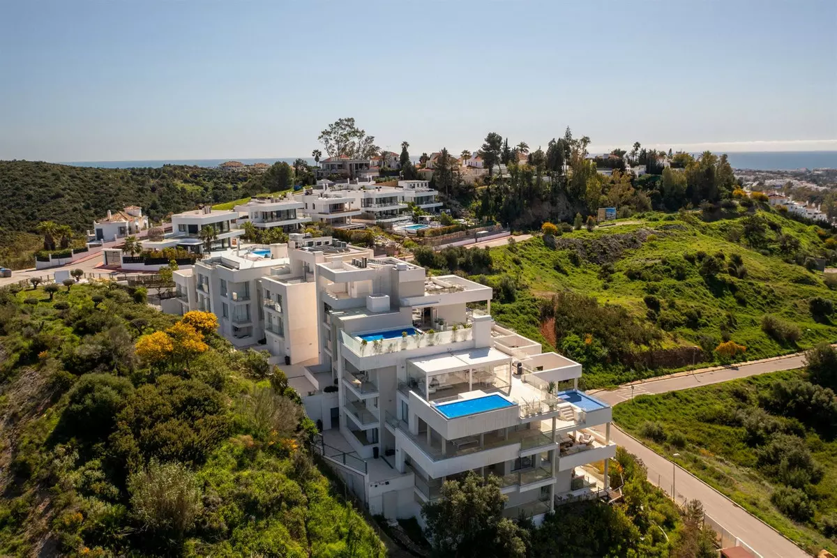 2-bedroom Apartment In Marbella, Spain (98 M²)