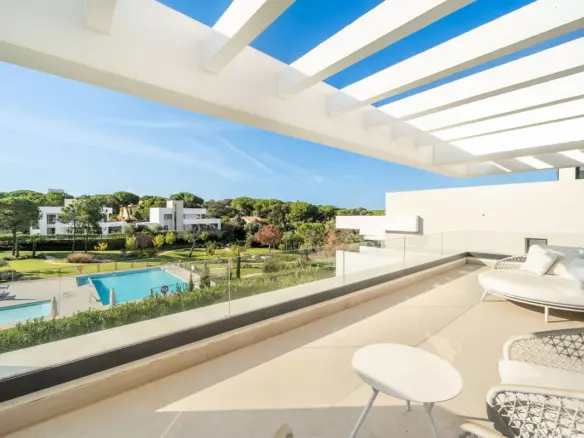 5-bedroom Villa In Marbella, Spain (322 M²)