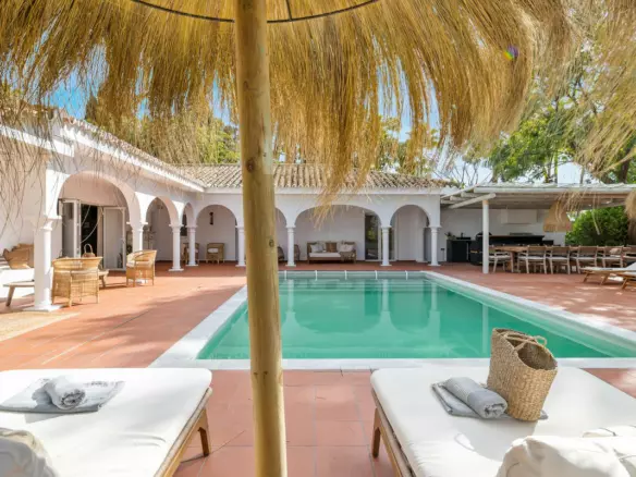 3-bedroom Villa In Marbella, Spain (265 M²)
