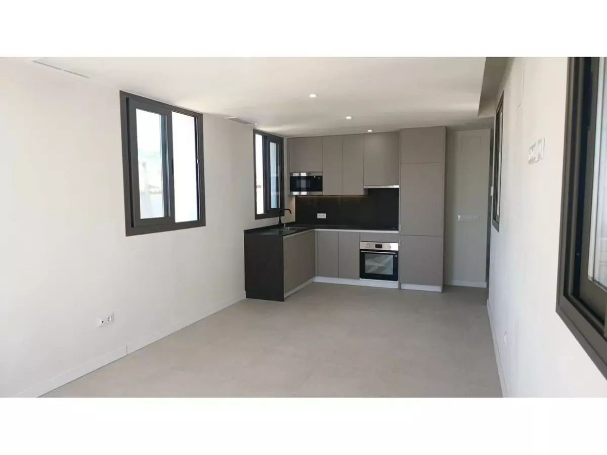 2-bedroom Apartment In Estepona, Spain (90 M²)