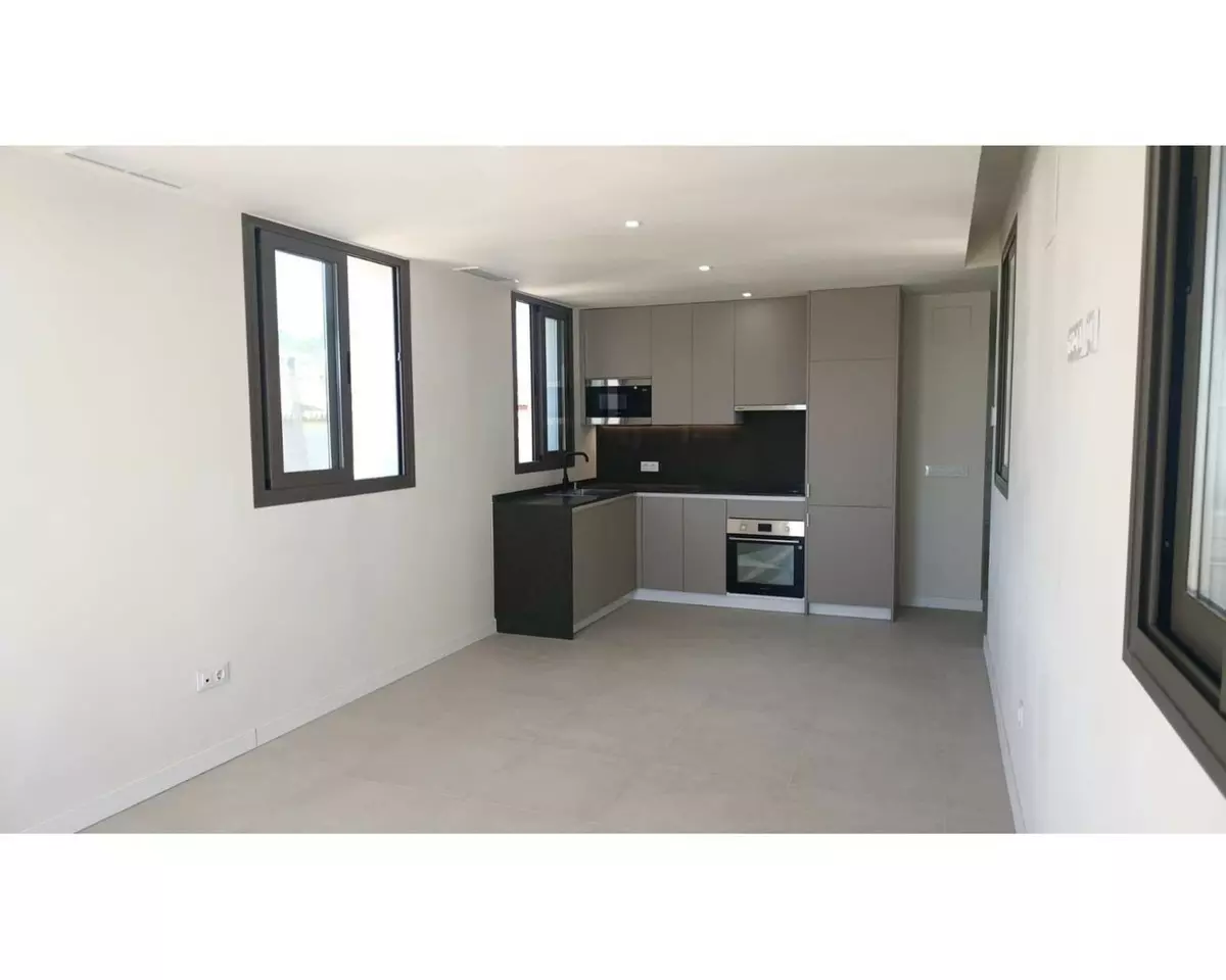 2-bedroom Apartment In Estepona, Spain (90 M²)
