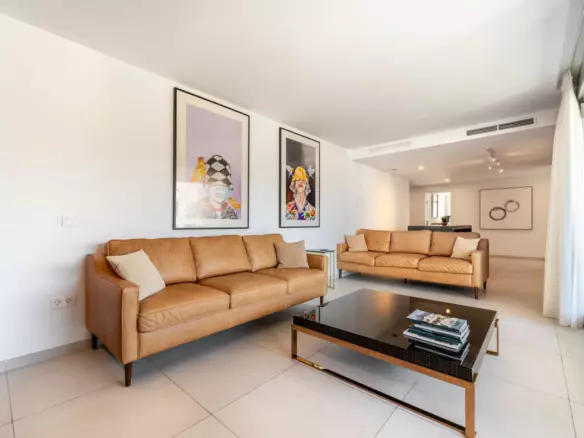 3-bedroom Apartment In Marbella, Spain (145 M²)