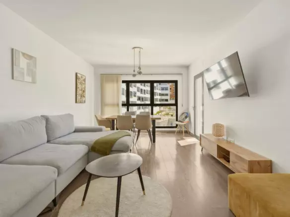 3-bedroom Apartment In Estepona, Spain (111 M²)