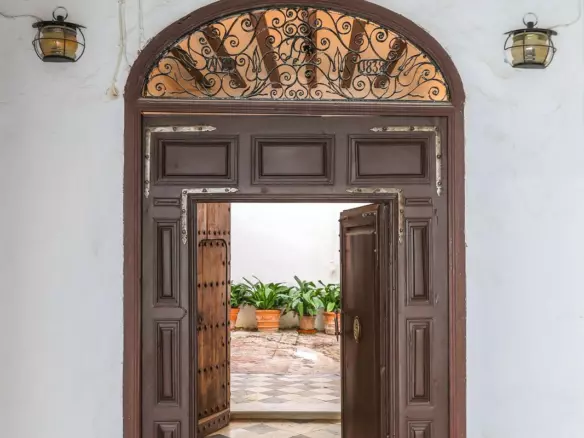 7-bedroom Town House In Casarabonela, Spain (535 M²)