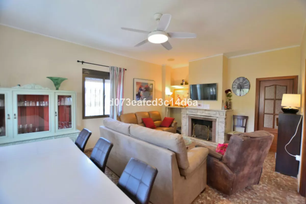 6-bedroom Villa In Ronda, Spain (225 M²)