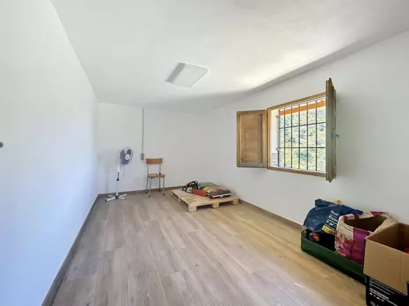 2-bedroom Country House In Totalán, Spain (64 M²)