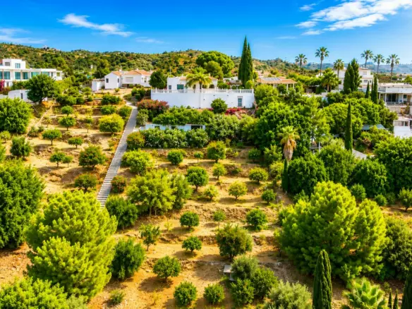 3-bedroom Country House In Estepona, Spain (120 M²)