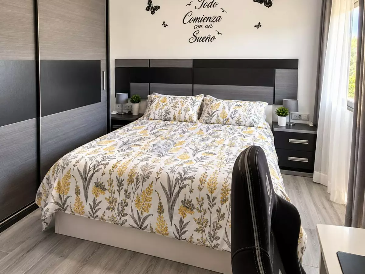 5-bedroom Villa In Cártama, Spain (230 M²)