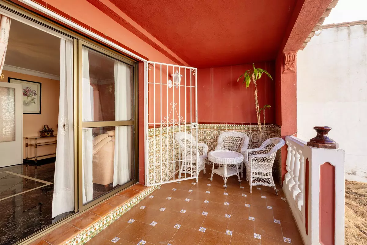 3-bedroom Town House In Marbella, Spain (125 M²)