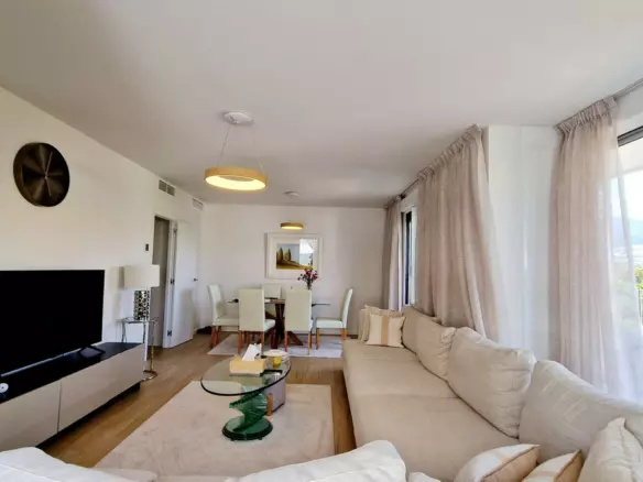 3-bedroom Apartment In Marbella, Spain (120 M²)