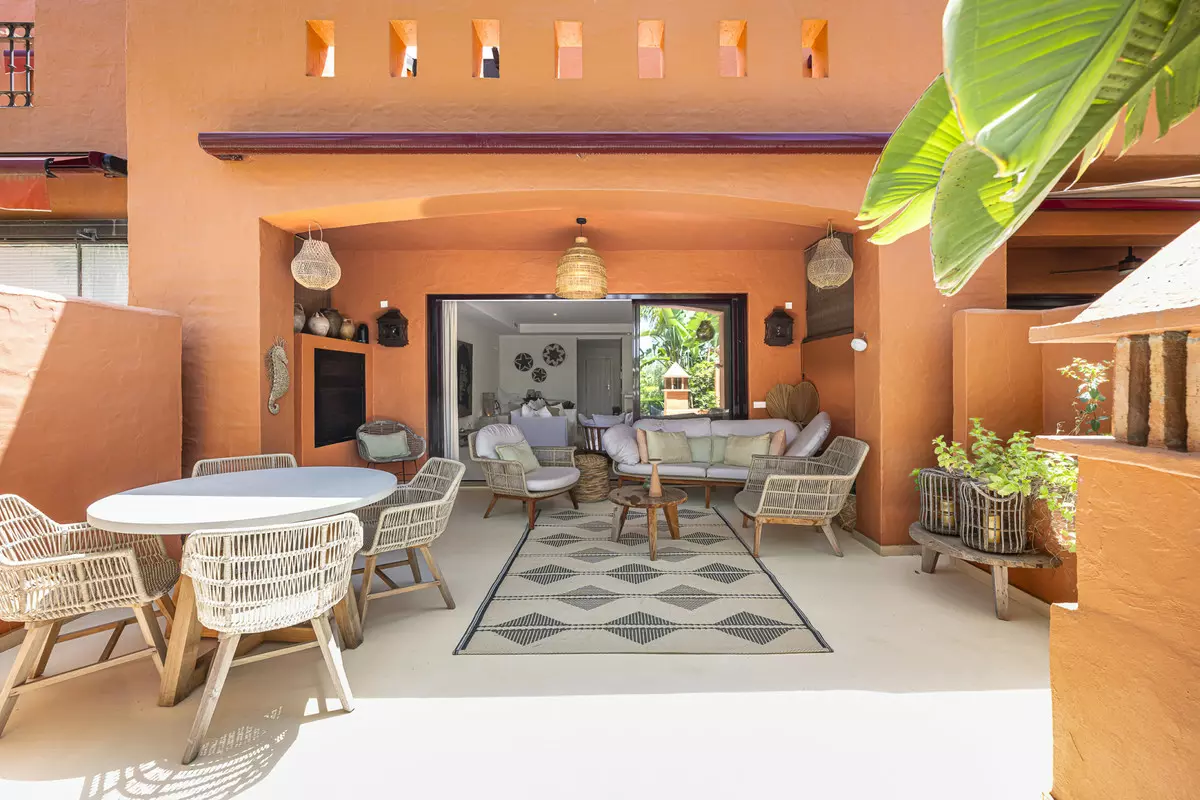 3-bedroom Town House In Marbella, Spain (285 M²)